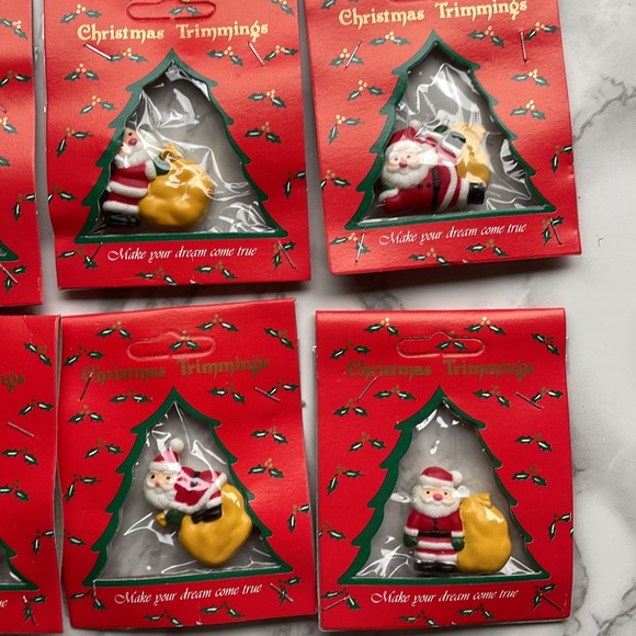 Vintage Santa Pin / Brooch lot in Packages LOT OF 6 PC. - Picture 3 of 6